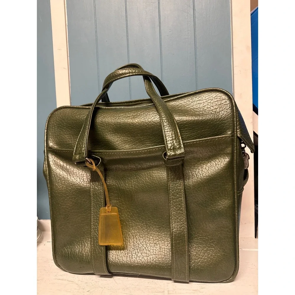 Samsonite vintage silhouette